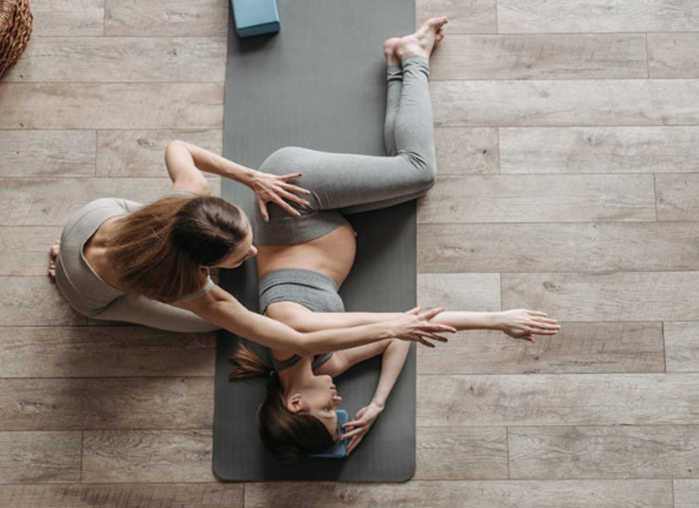 Instructor teaching gentle and safe prenatal Exercises of the Aviva Method, supporting a healthy pregnancy.